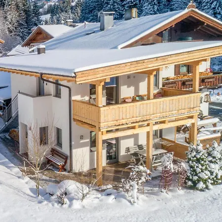 Apartamento Blick Auf Den Rettenstein 2